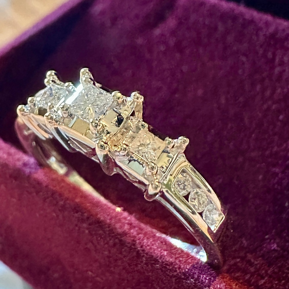 Brand New Princess & Round Diamond Ring – 14K White Gold